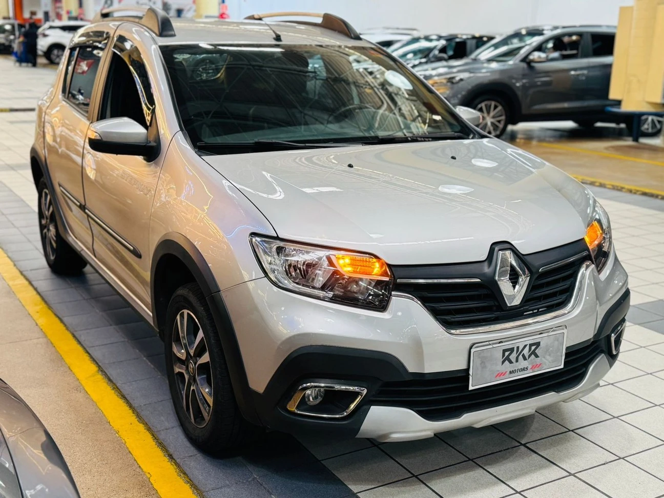 RENAULT SANDERO