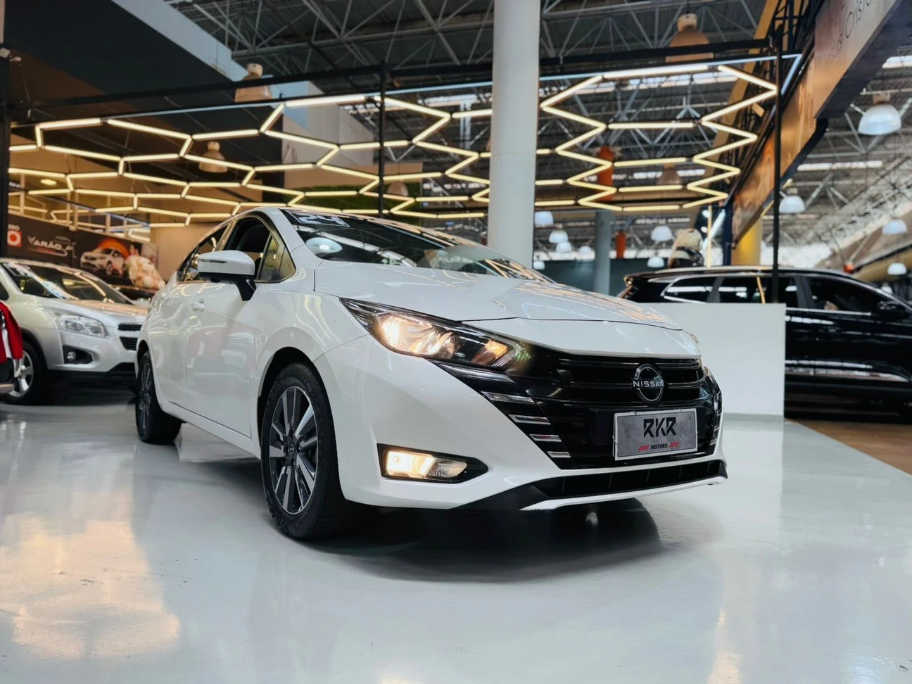 NISSAN VERSA