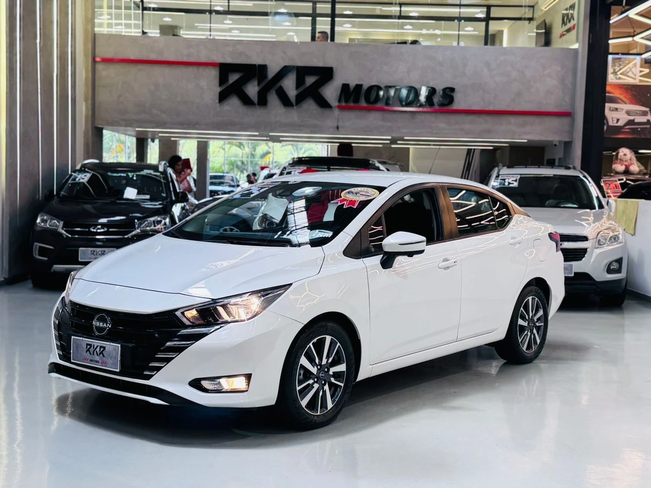 NISSAN VERSA