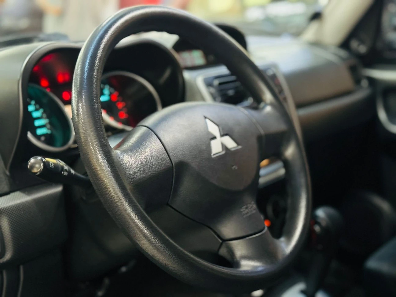 MITSUBISHI PAJERO TR4