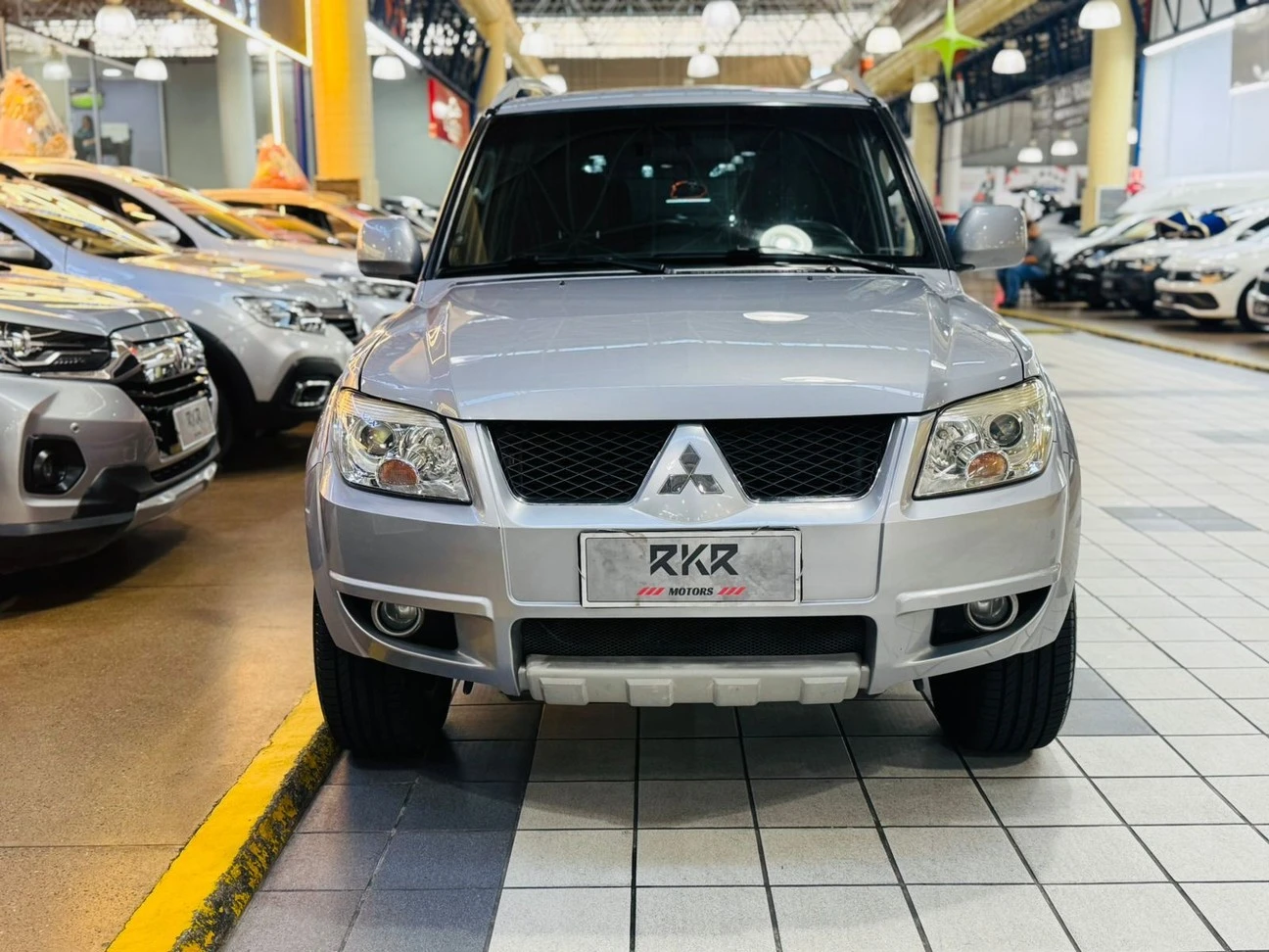 MITSUBISHI PAJERO TR4