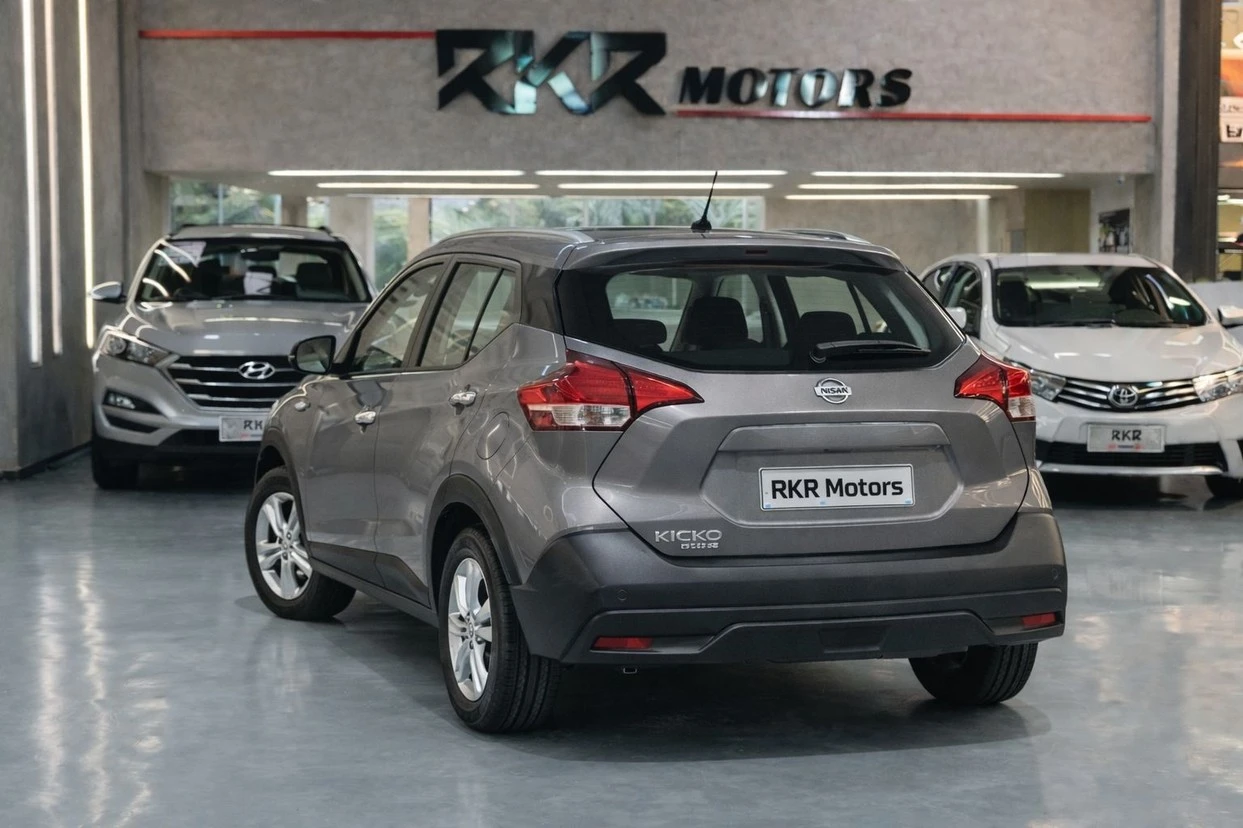 NISSAN KICKS