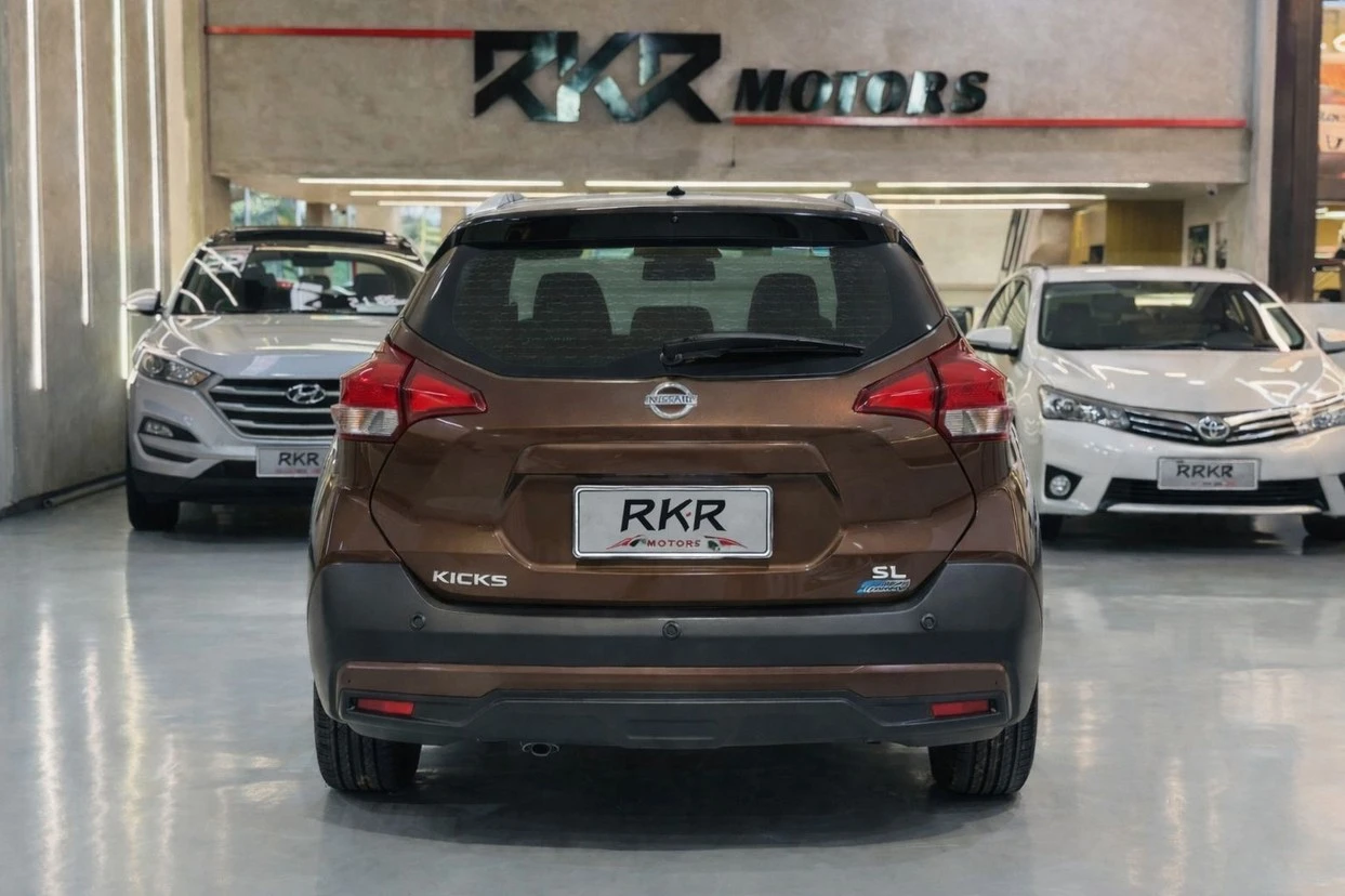 NISSAN KICKS
