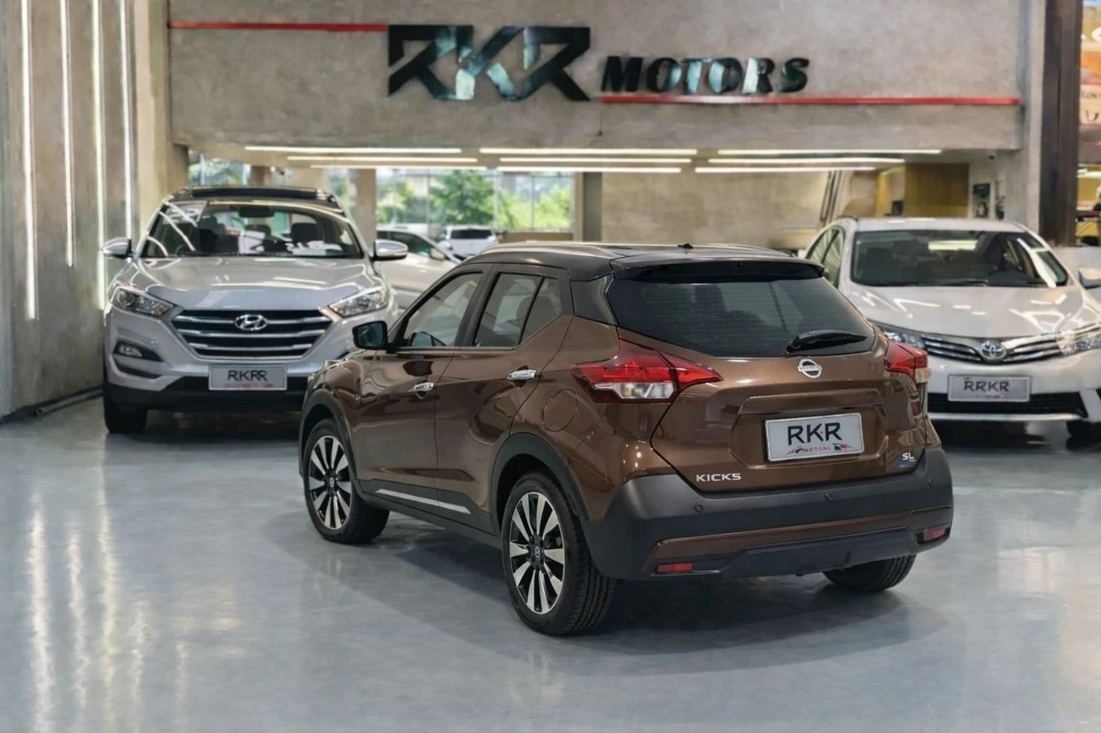 NISSAN KICKS