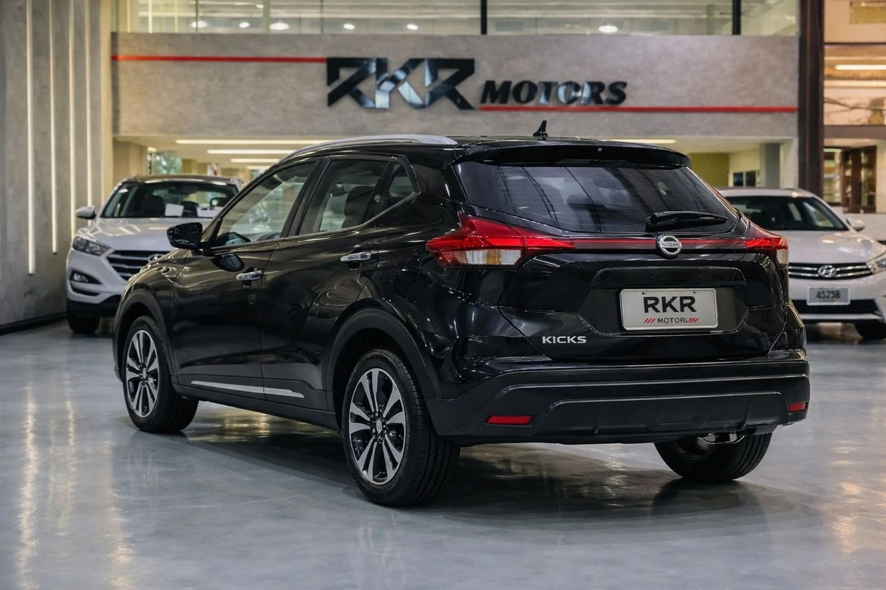 NISSAN KICKS