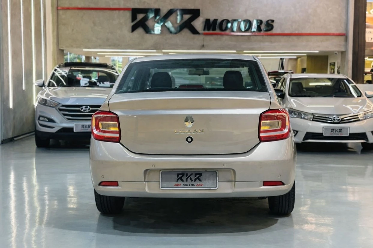 RENAULT LOGAN