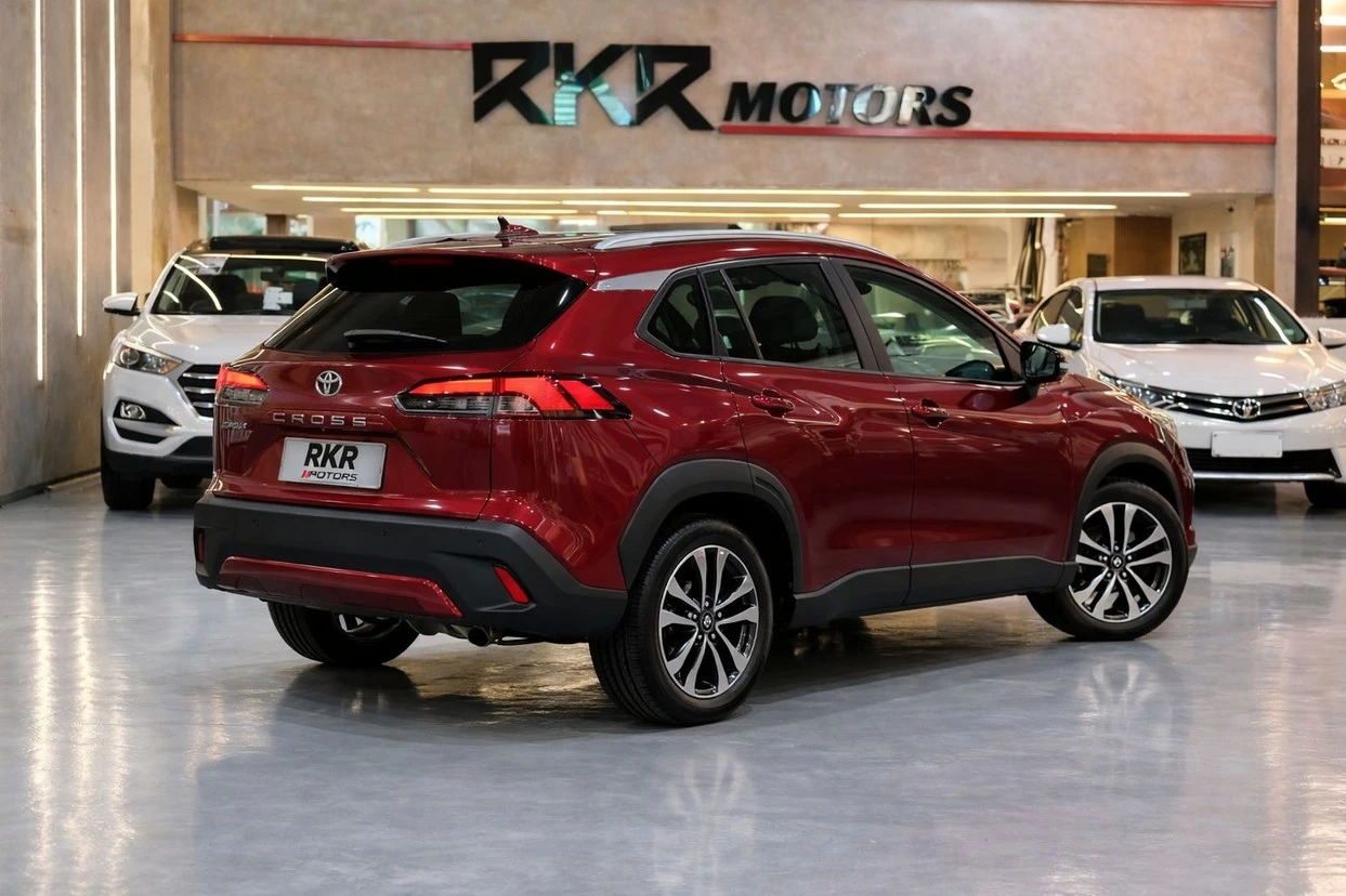 TOYOTA COROLLA CROSS
