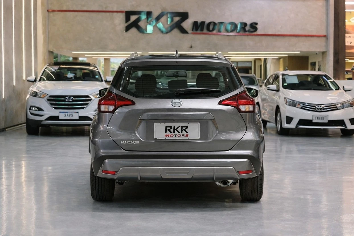 NISSAN KICKS