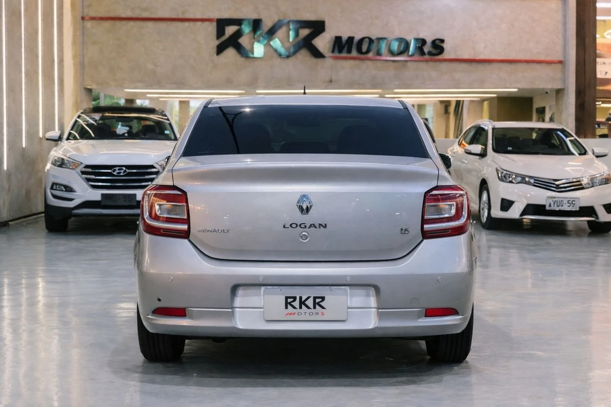 RENAULT LOGAN