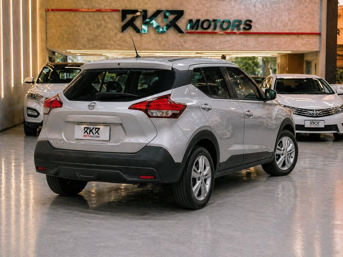 NISSAN KICKS