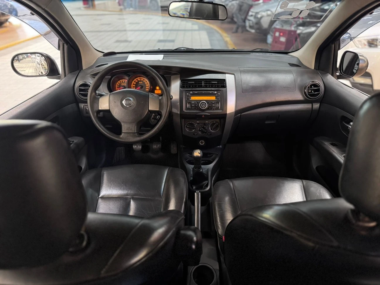 NISSAN LIVINA