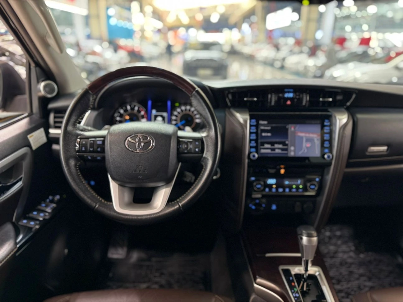 TOYOTA HILUX SW4