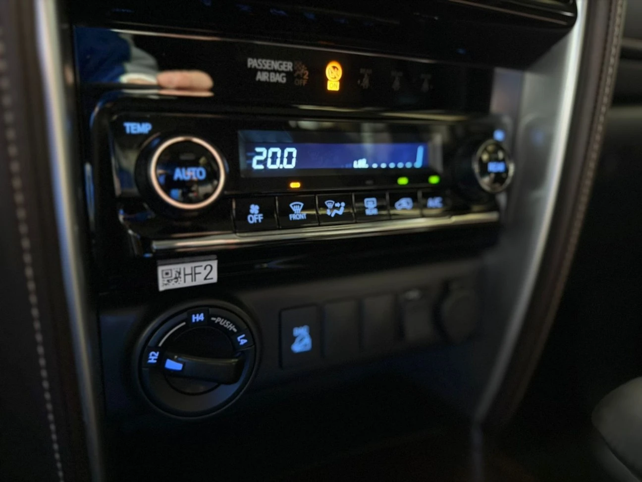 TOYOTA HILUX SW4