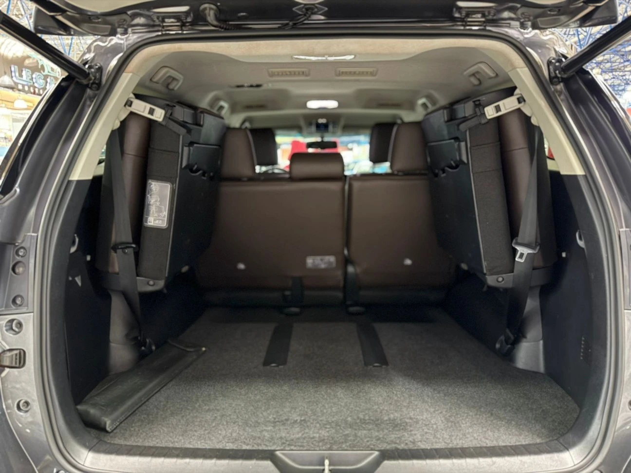 TOYOTA HILUX SW4
