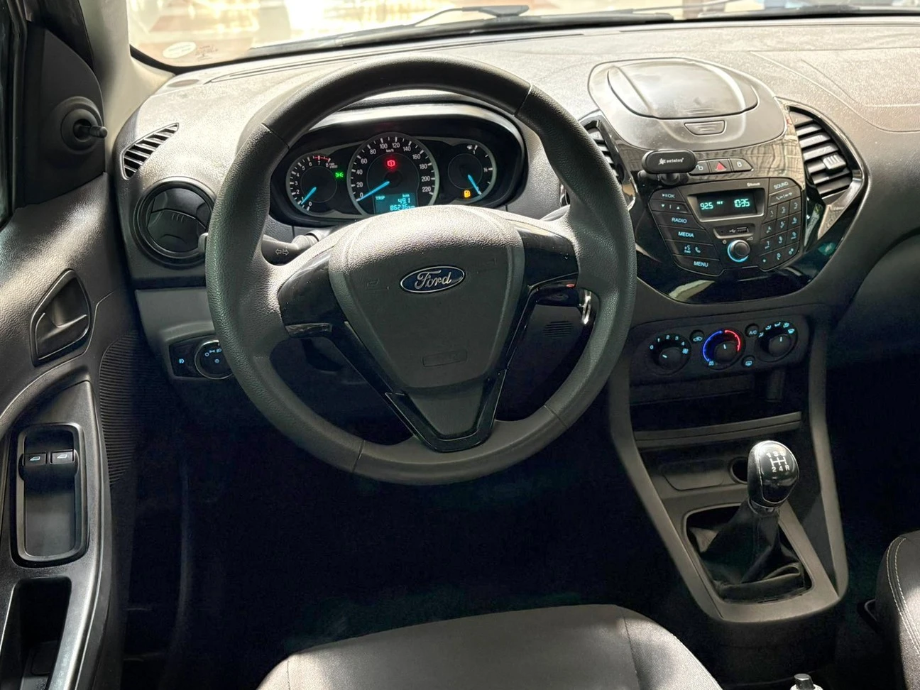 FORD KA +