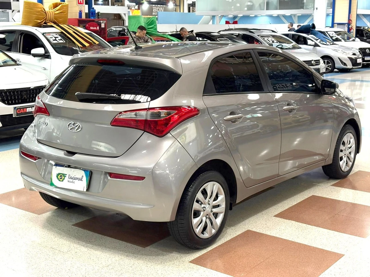 HYUNDAI HB20