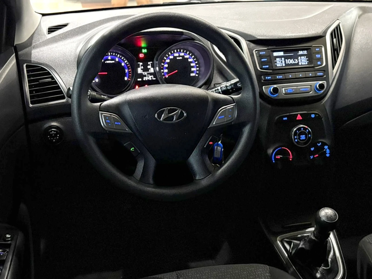 HYUNDAI HB20