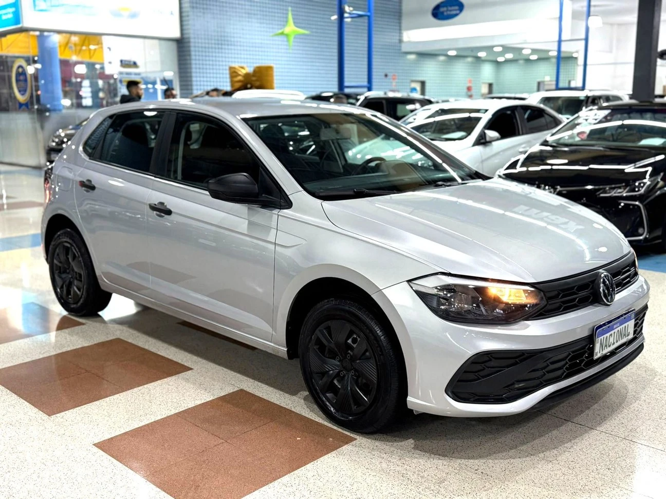 VOLKSWAGEN POLO