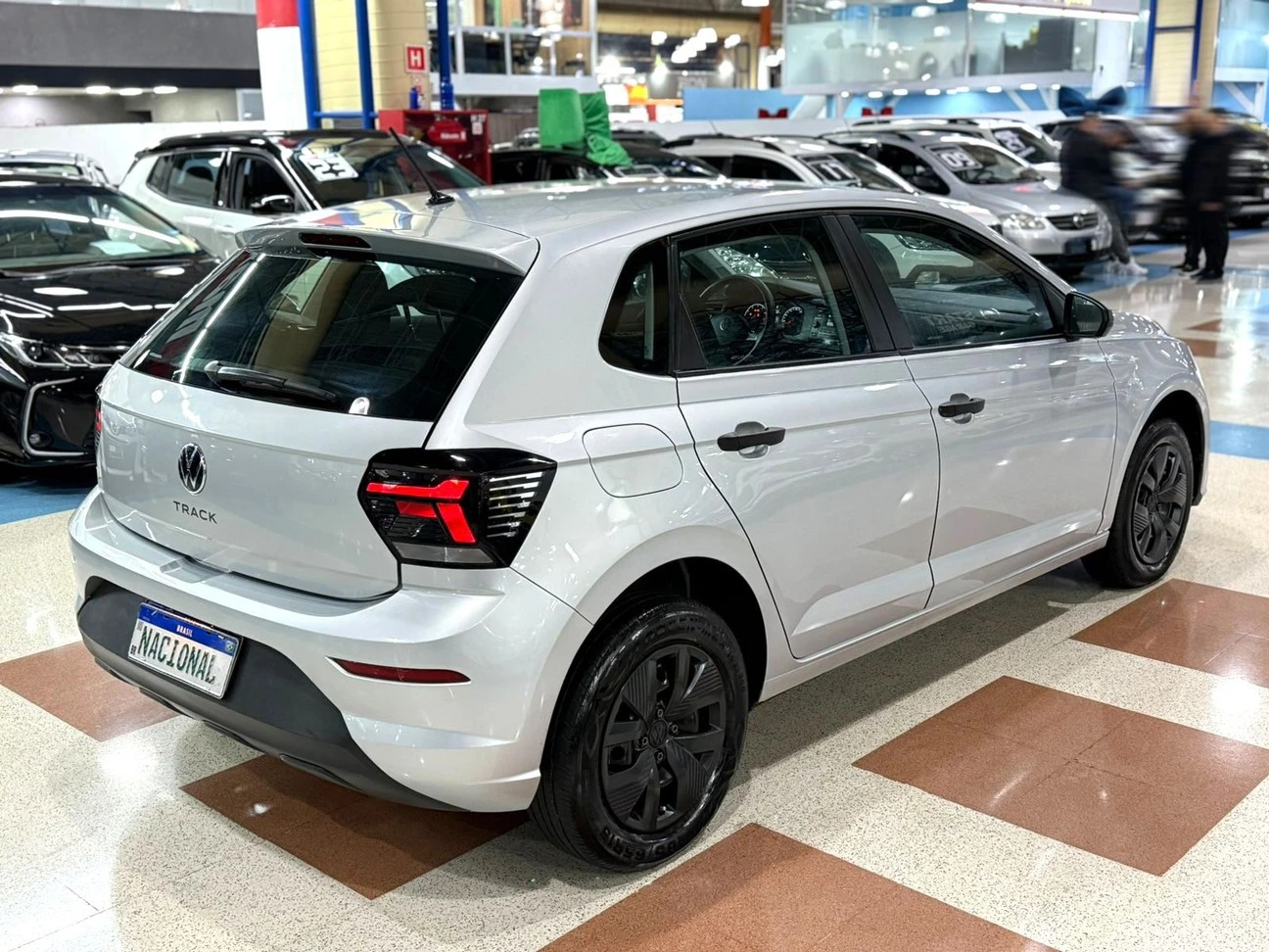VOLKSWAGEN POLO