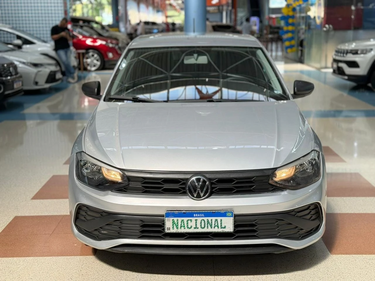 VOLKSWAGEN POLO