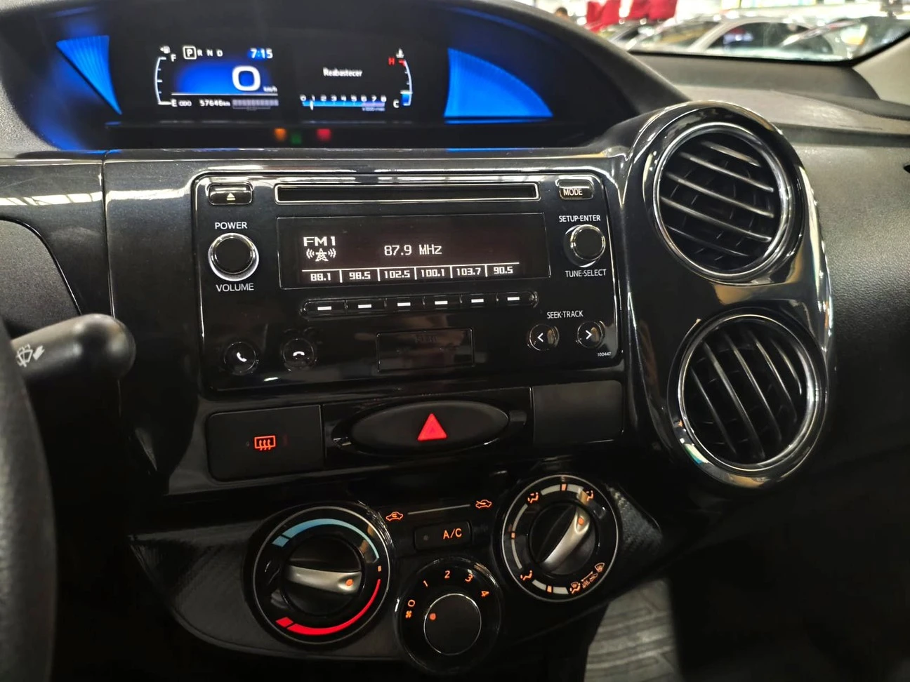 TOYOTA ETIOS