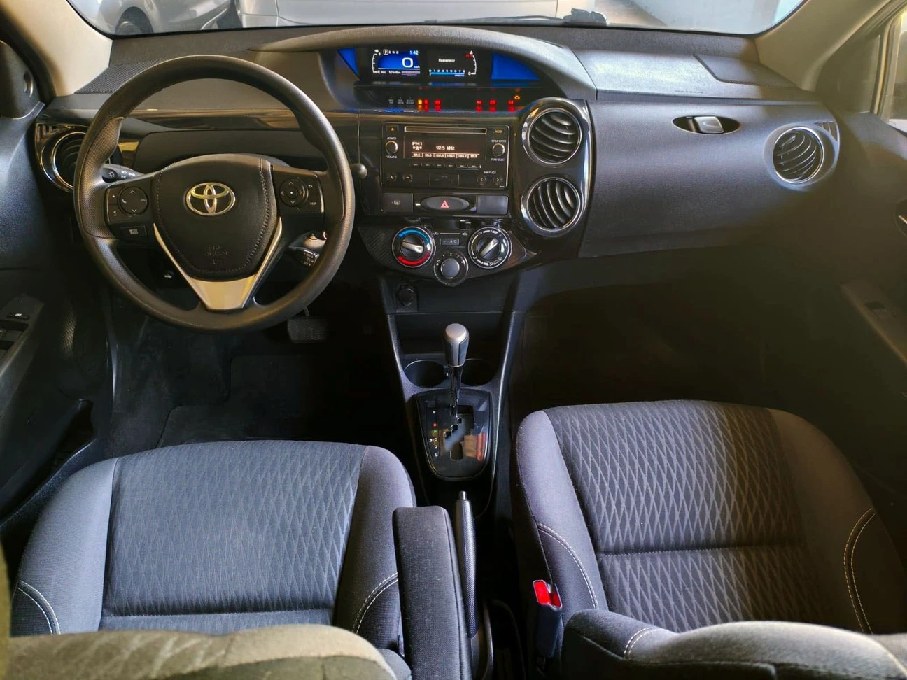 TOYOTA ETIOS