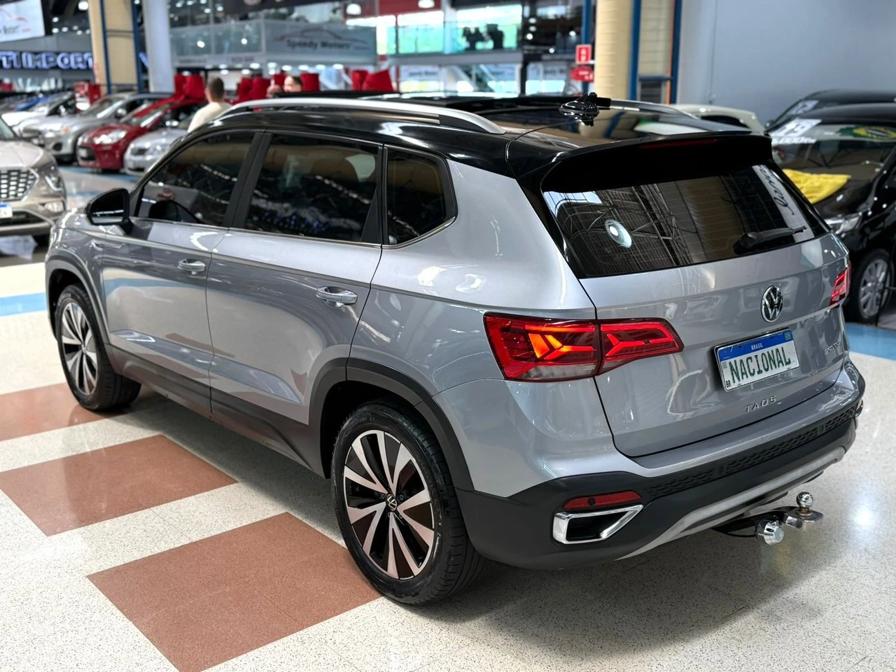 VOLKSWAGEN TAOS