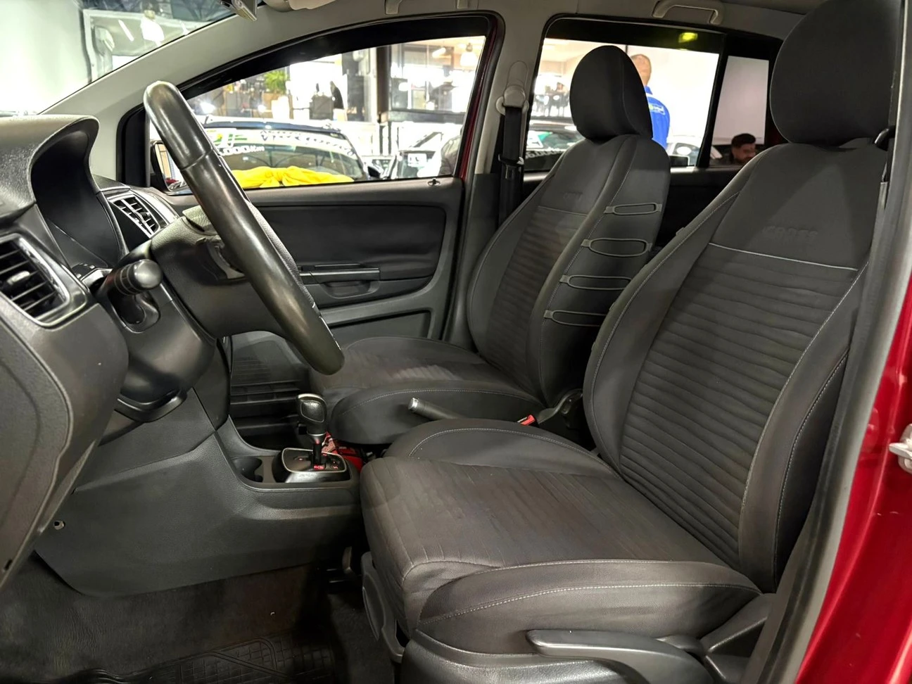 VOLKSWAGEN SPACE CROSS