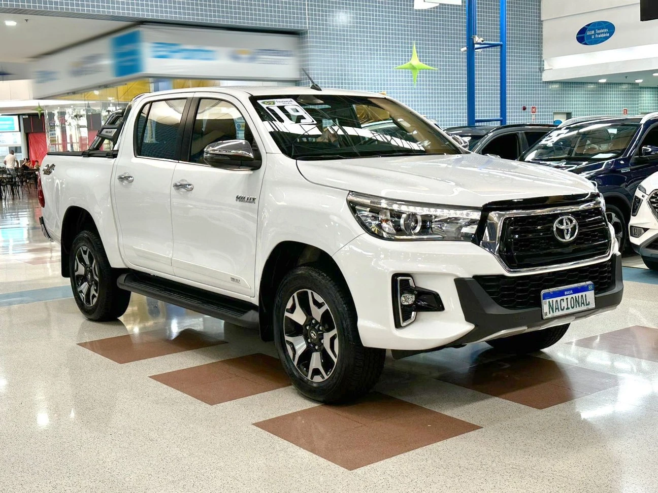 TOYOTA HILUX