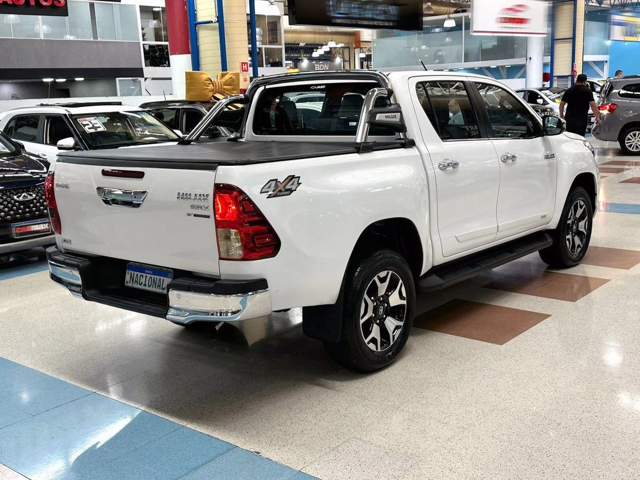 TOYOTA HILUX
