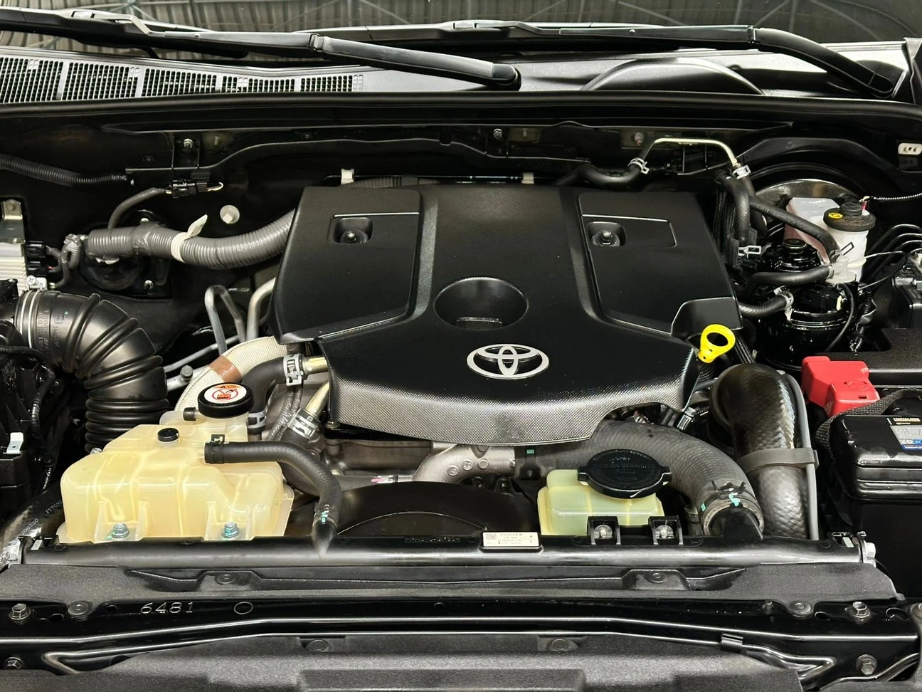 TOYOTA HILUX SW4