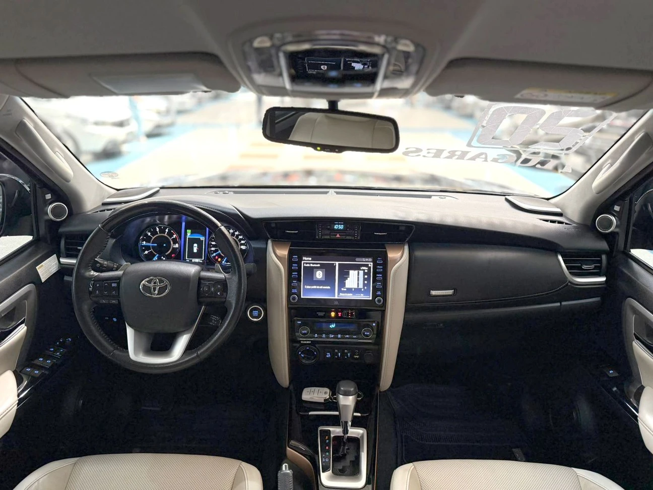 TOYOTA HILUX SW4