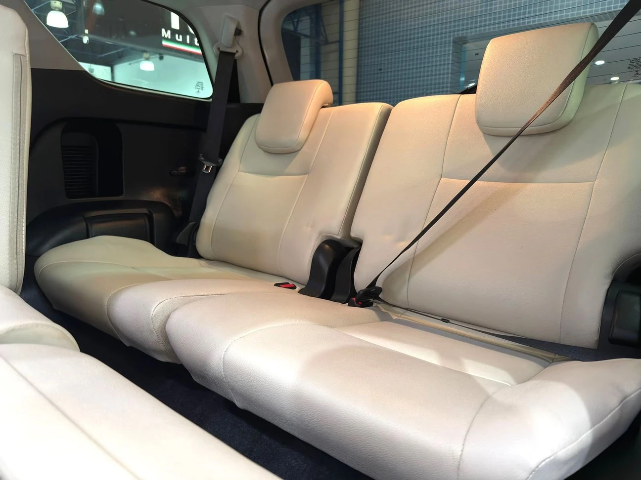 TOYOTA HILUX SW4