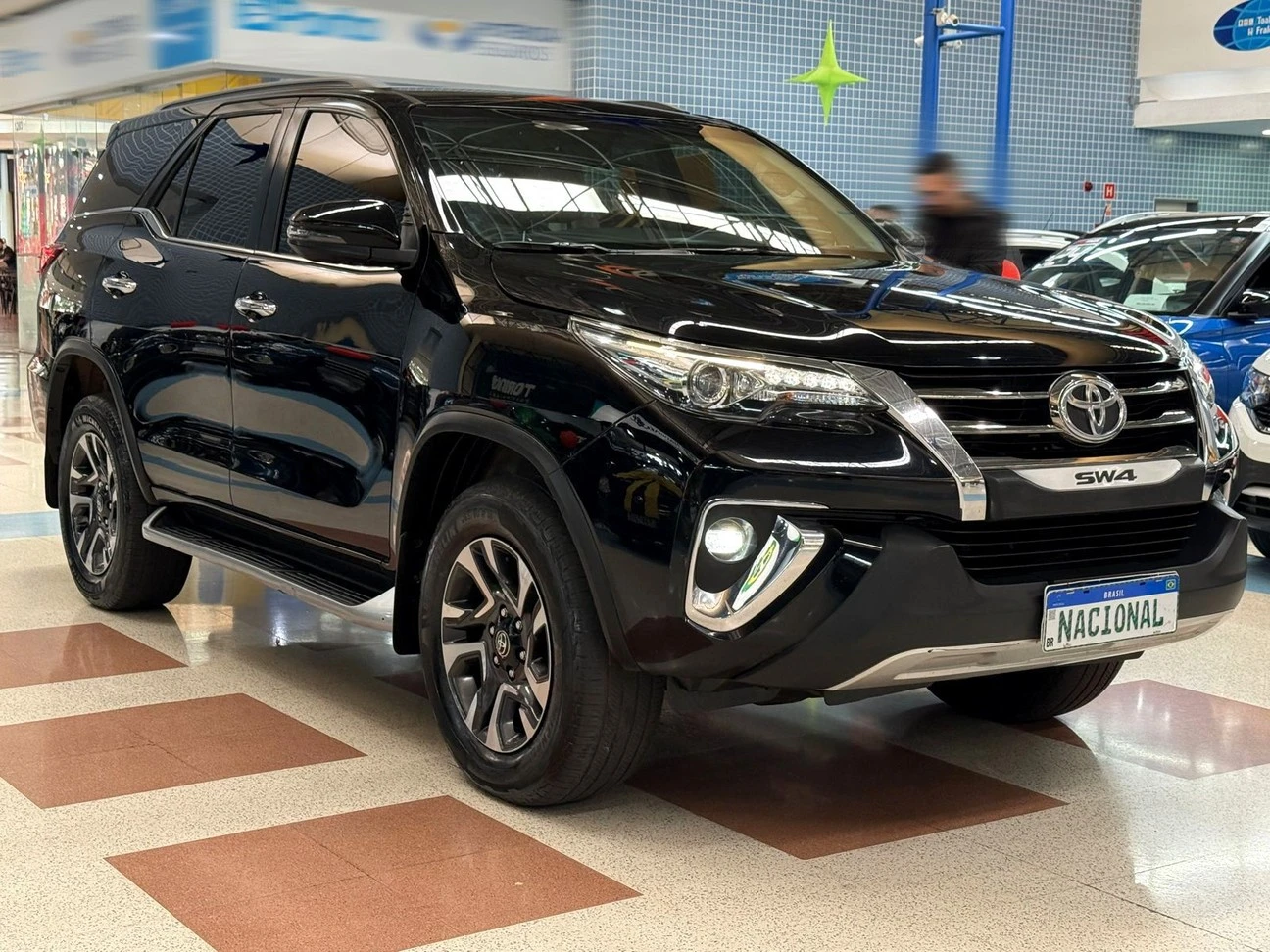 TOYOTA HILUX SW4