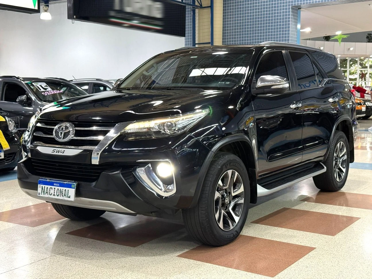TOYOTA HILUX SW4