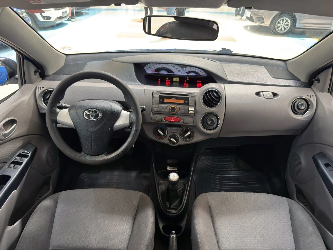 TOYOTA ETIOS