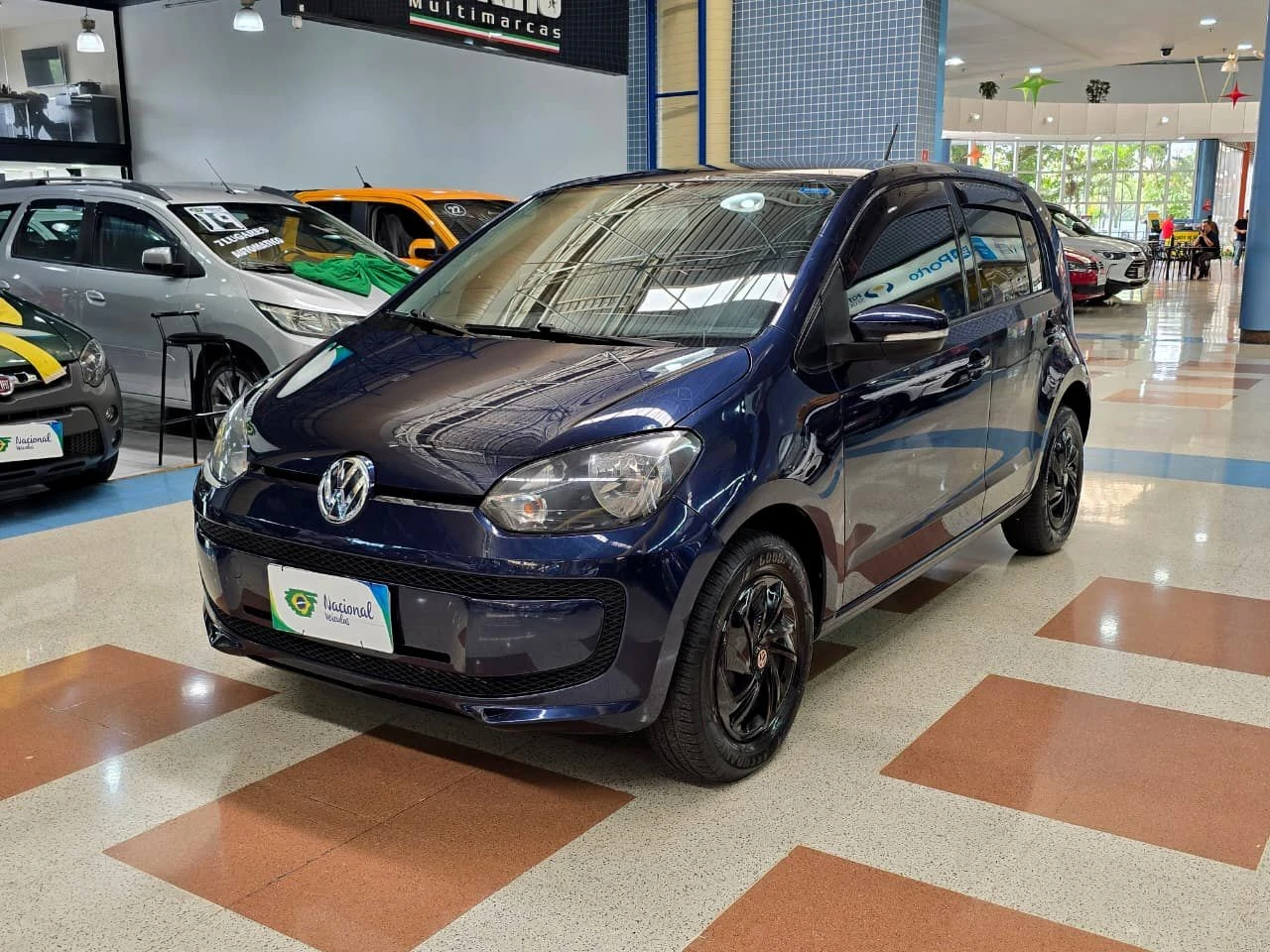 VOLKSWAGEN UP