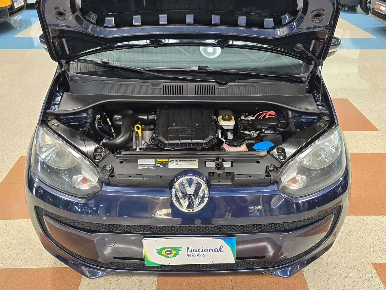 VOLKSWAGEN UP