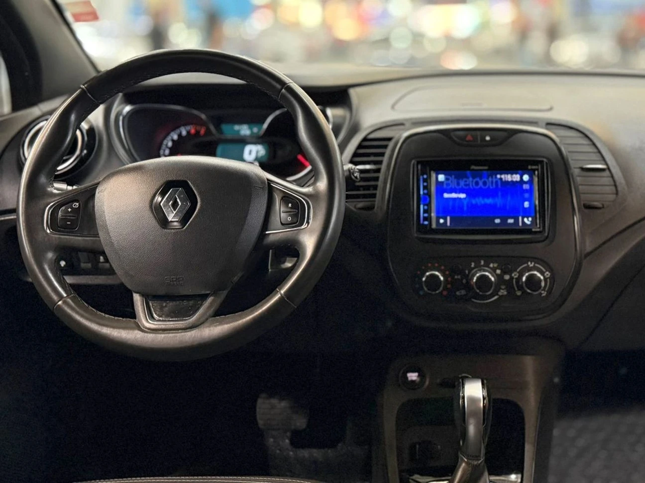 RENAULT CAPTUR