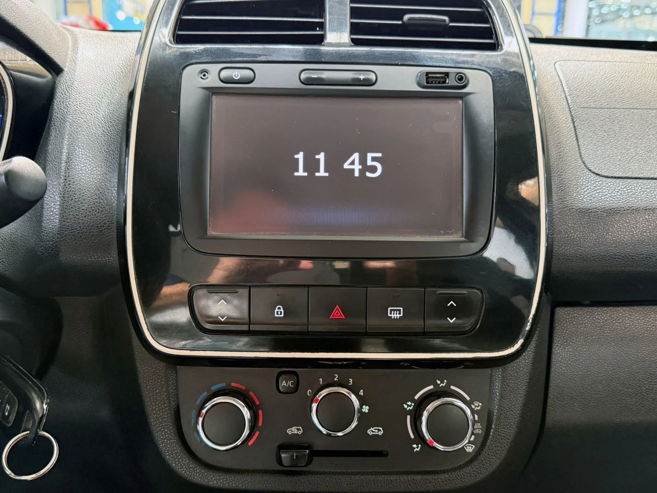 RENAULT KWID