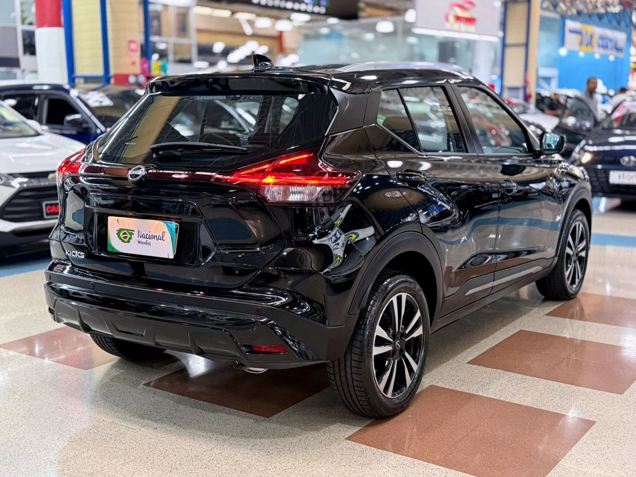 NISSAN KICKS