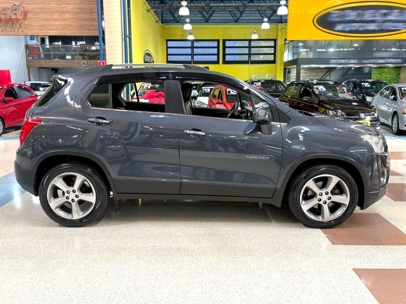 CHEVROLET TRACKER