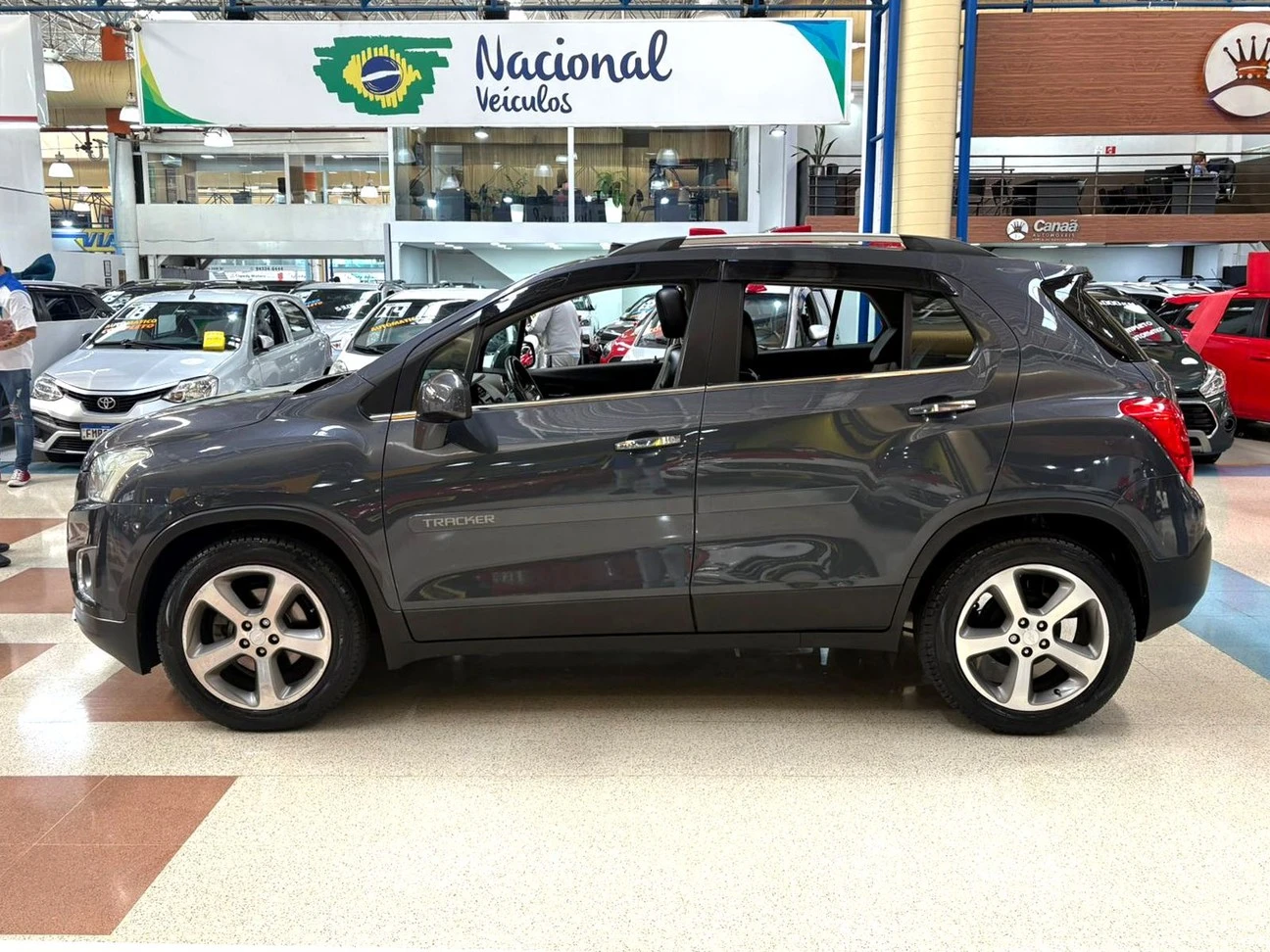 CHEVROLET TRACKER