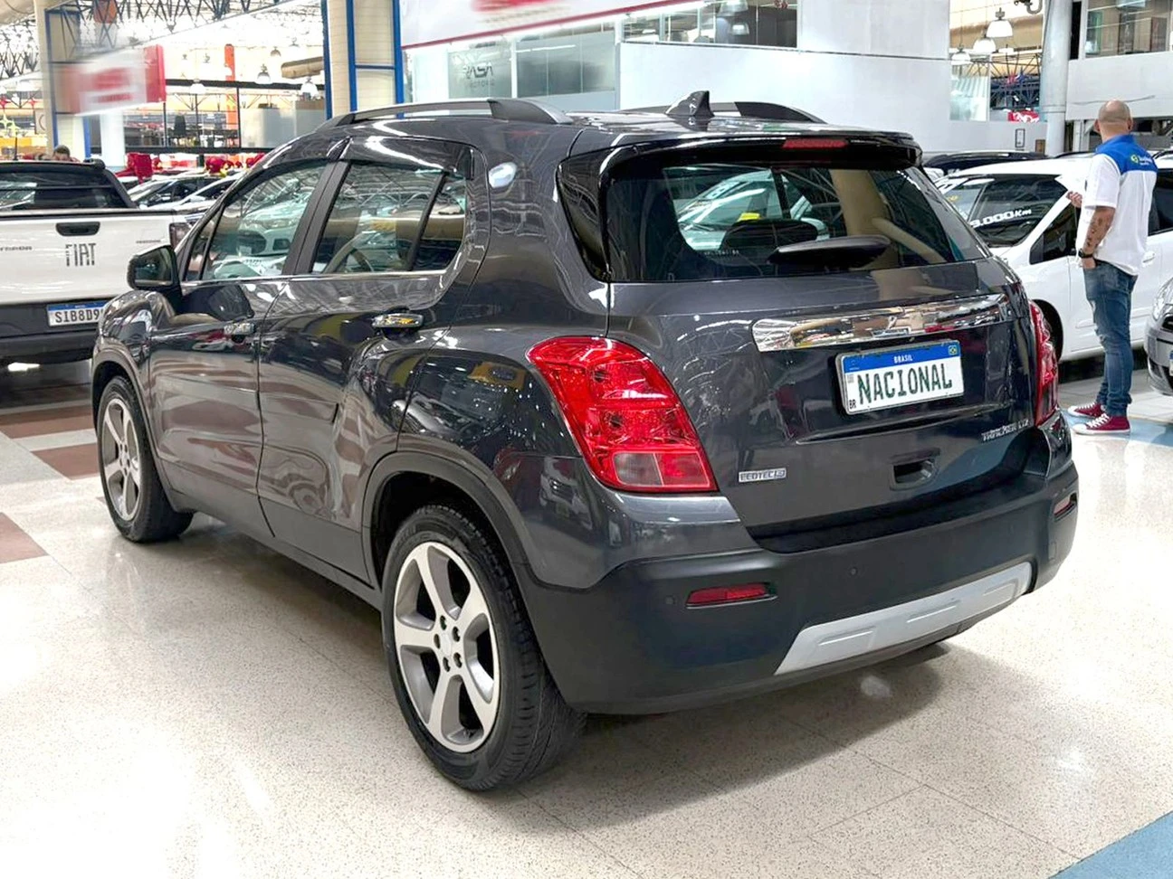 CHEVROLET TRACKER
