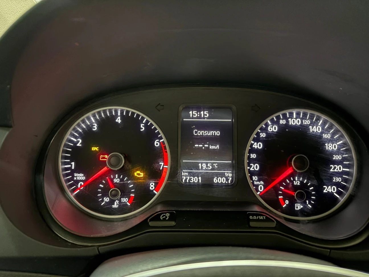 VOLKSWAGEN CROSSFOX