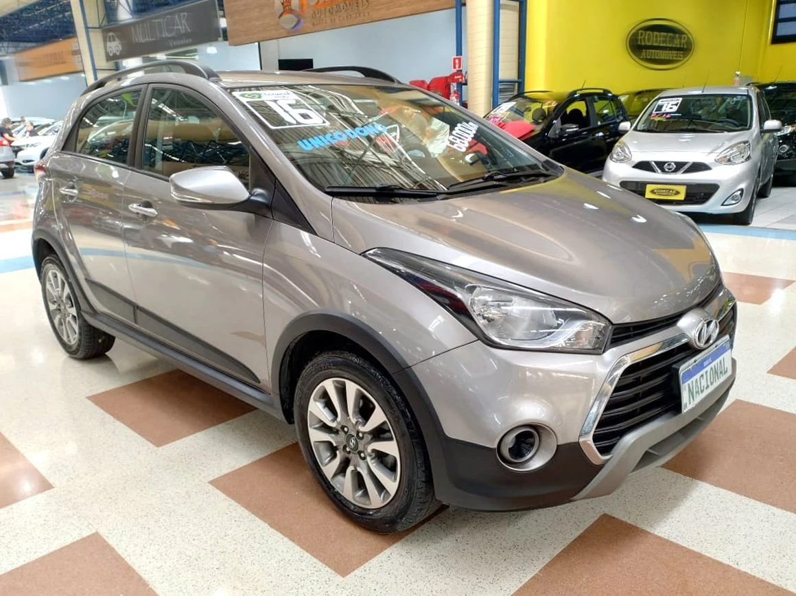 HYUNDAI HB20X