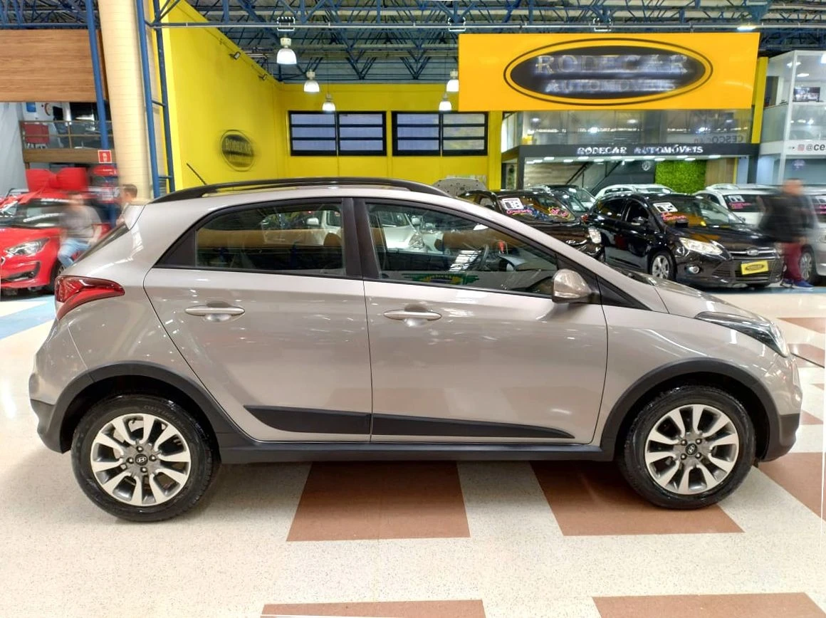 HYUNDAI HB20X