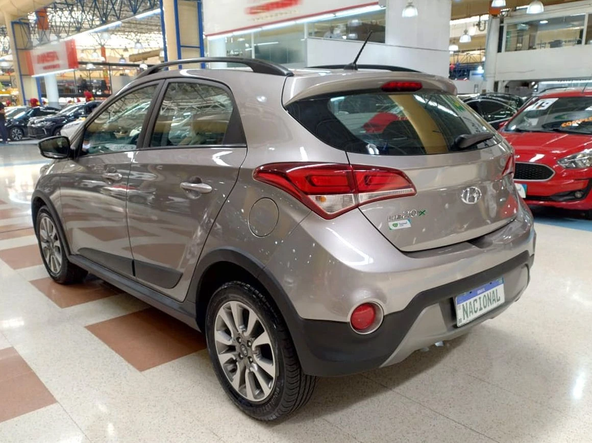 HYUNDAI HB20X
