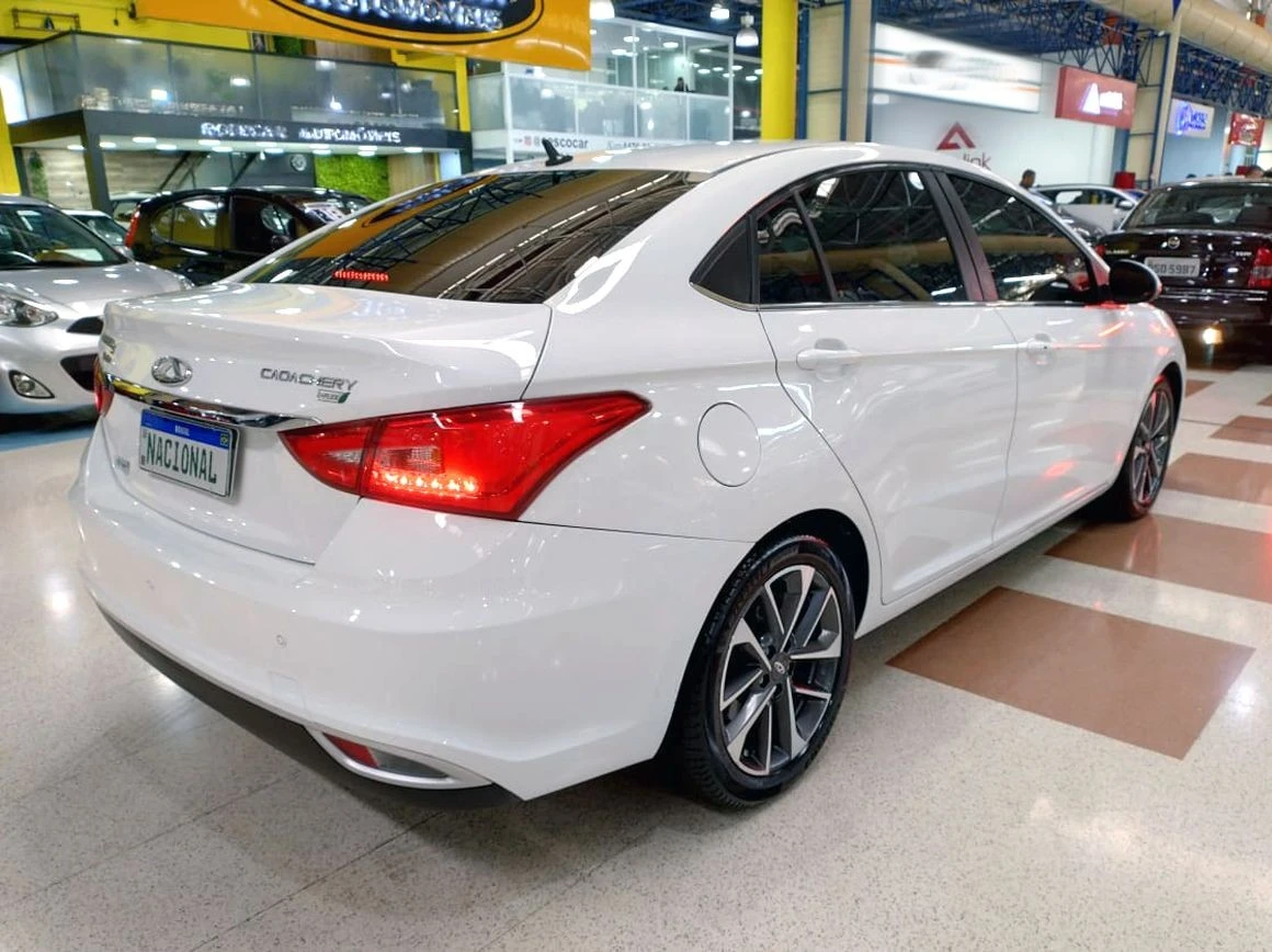 CHERY ARRIZO 5