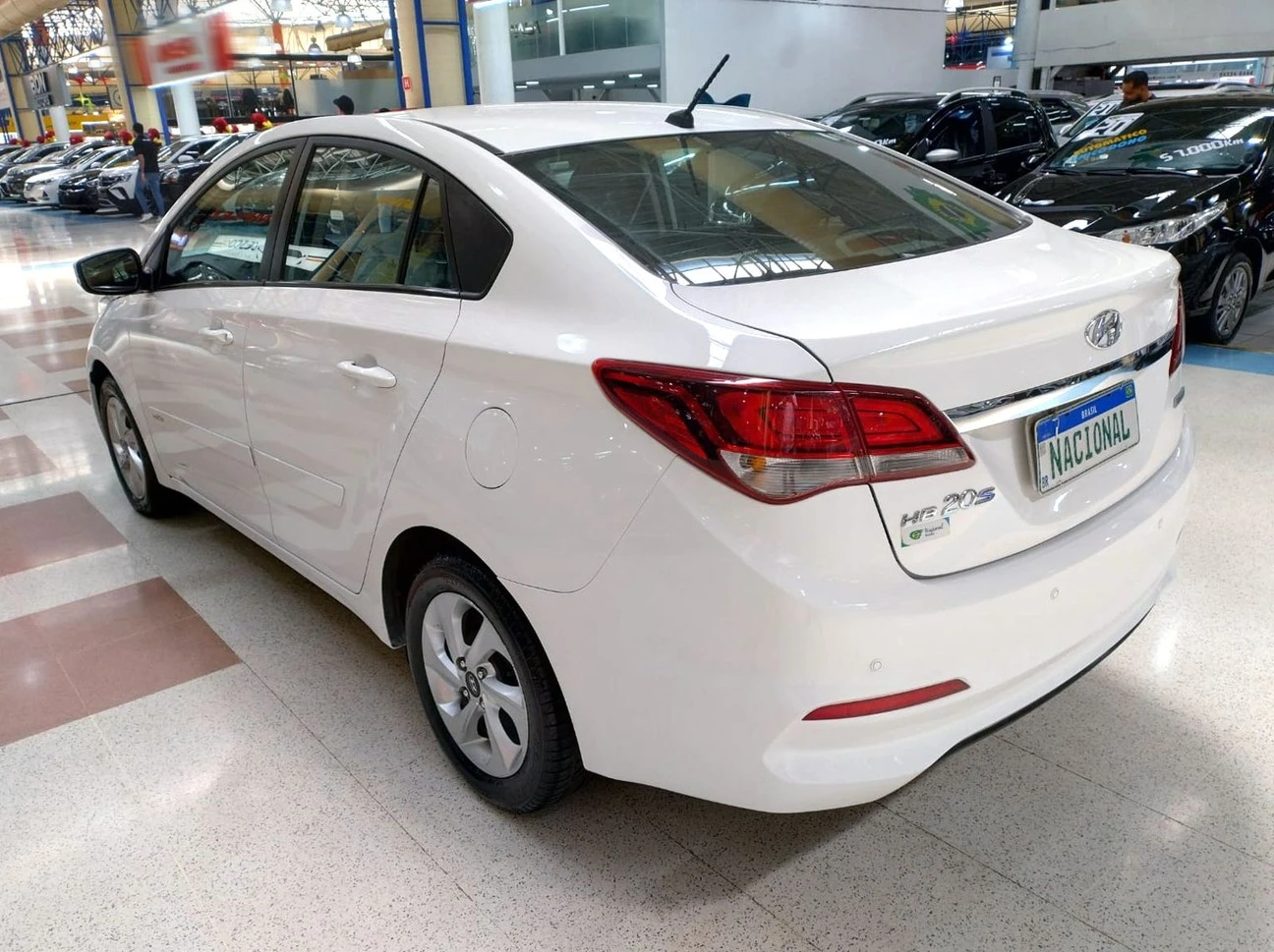 HYUNDAI HB20S